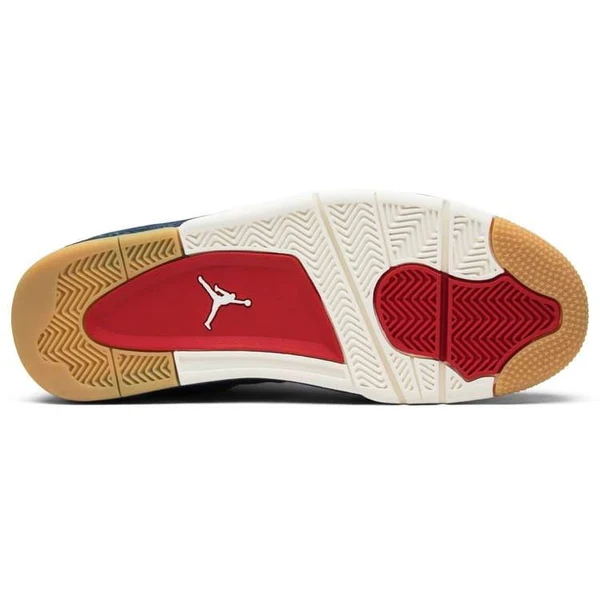 Jordan 4 Retro Levi’s Denim (Tag with Levi’s Logo)