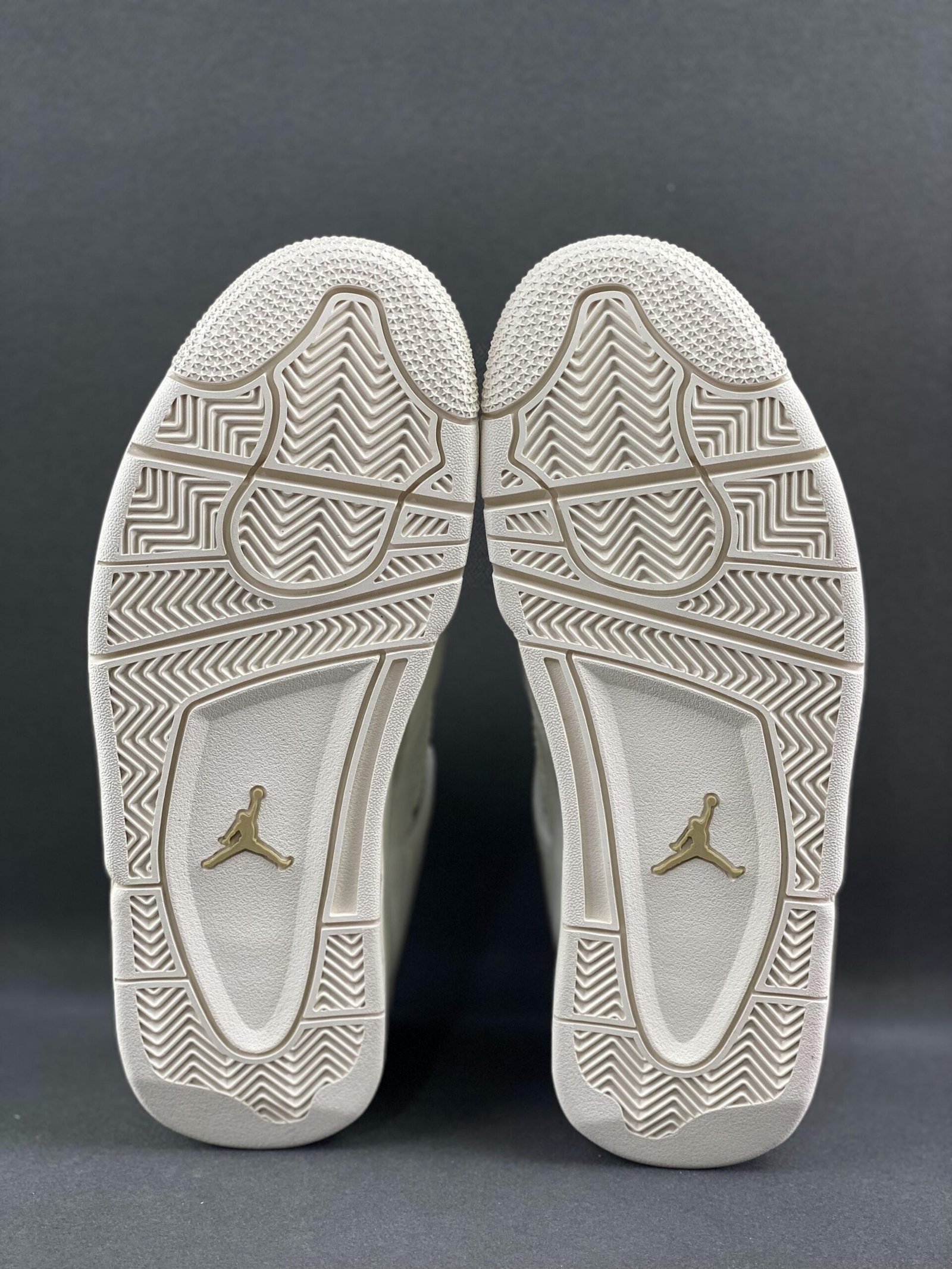 Jordan 4 Retro Metallic Gold (Women’s)